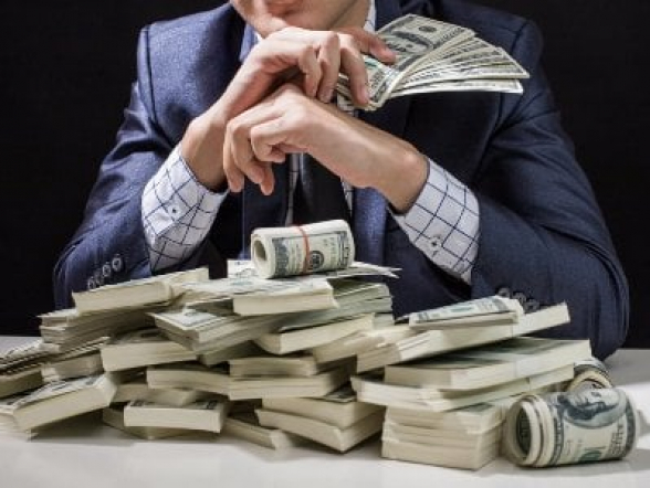 Сотрудники банка вручную пересчитали $773 тысячи из-за прихоти миллионера